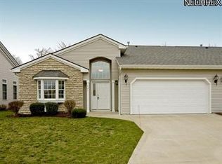 1427 E Cross Creek Dr UNIT 28, Willoughby, OH 44094