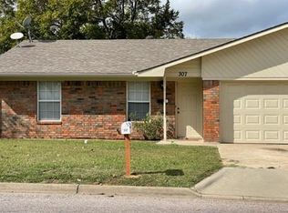 307 N Jordan St, Whitesboro, TX 76273