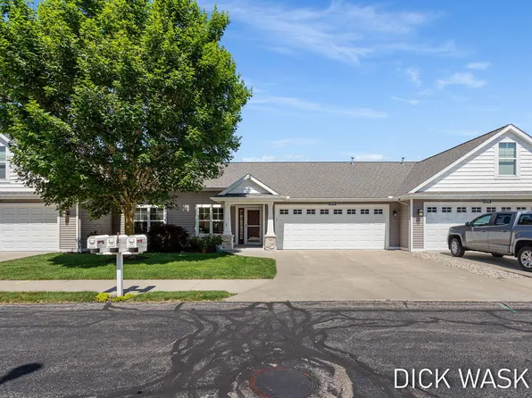 1276 Prestwick Dr, Holland, MI 49423