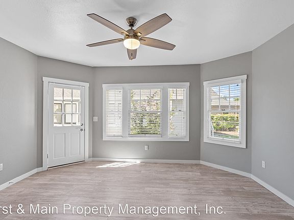 5th image of 547 Randolph St #11326400