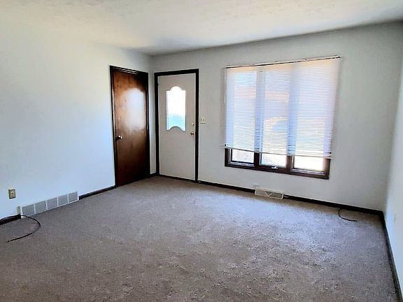 2nd image of 1840 Hillandale Ave