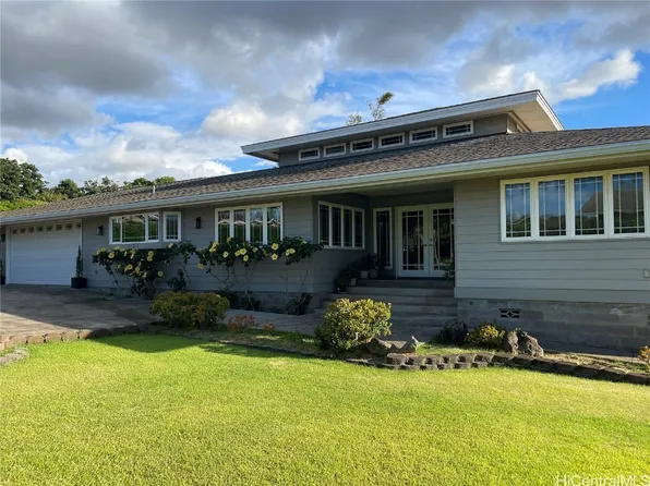 121 Healani Pl, Makawao, HI 96768