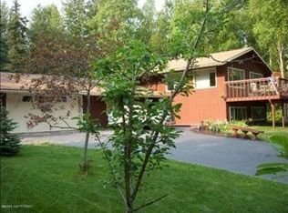 22621 Northwoods Dr, Chugiak, AK 99567