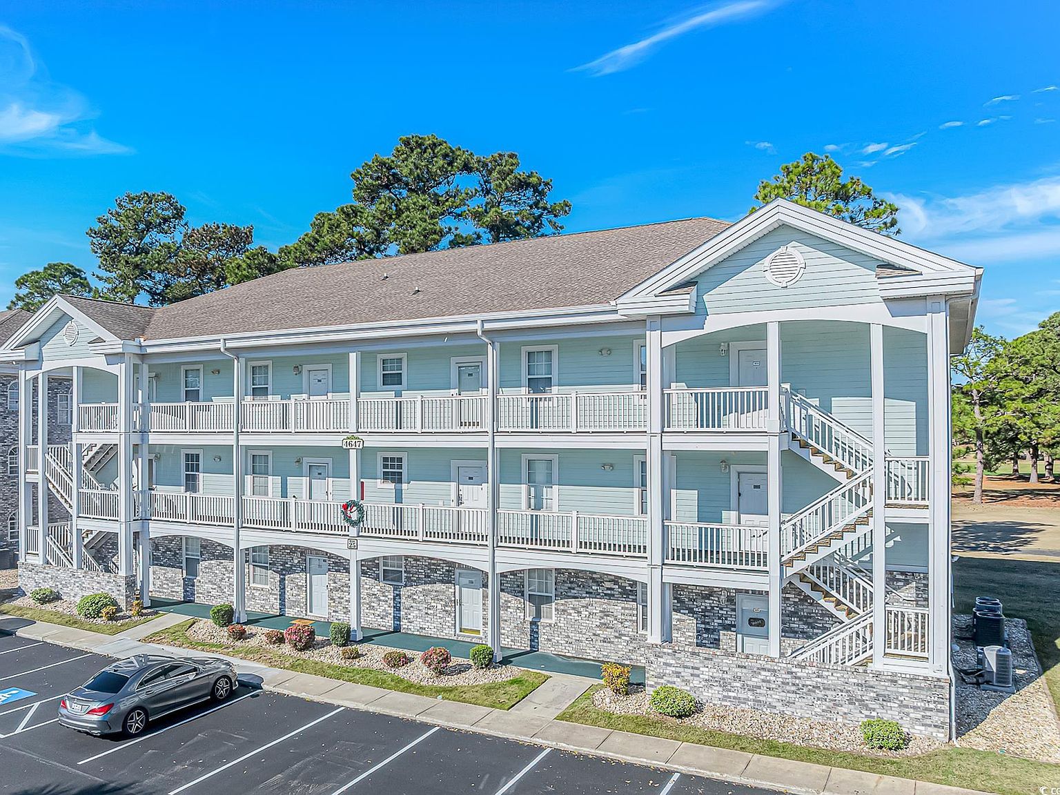 4647 Wild Iris Dr. #303