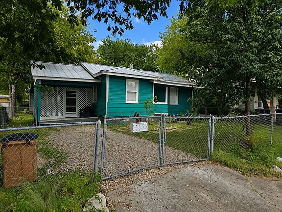 3rd image of 200 Nelray Blvd