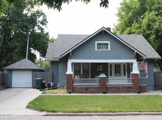 106 NE 8th St, Abilene, KS 67410