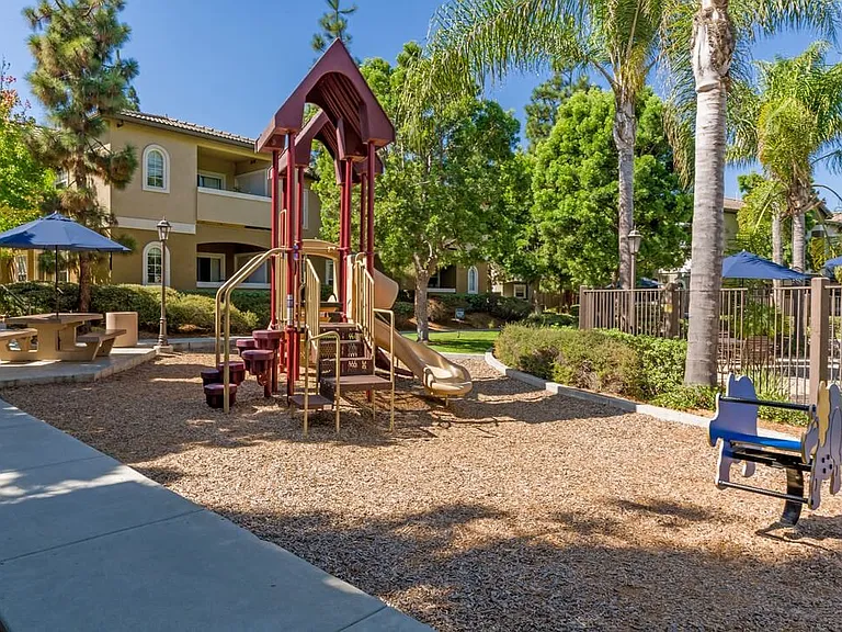 The Landing at Ocean View Hills — Photo 25