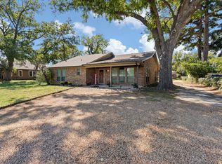 510 S Main St, Joshua, TX 76058