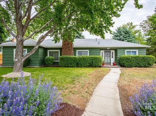 3102 N Sycamore Dr, Boise, ID 83703