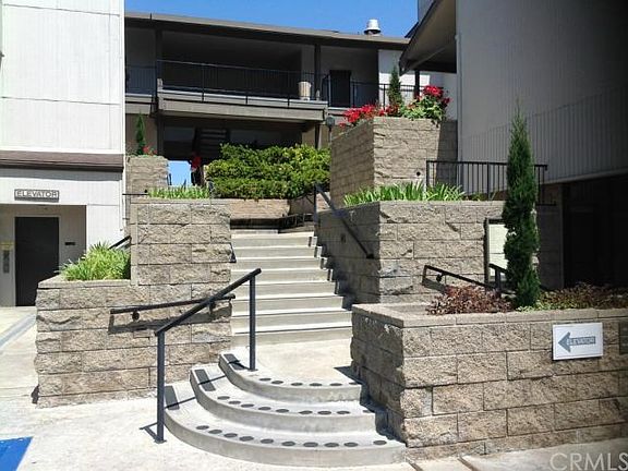 3rd image of 355 Placentia Ave Ste 205
