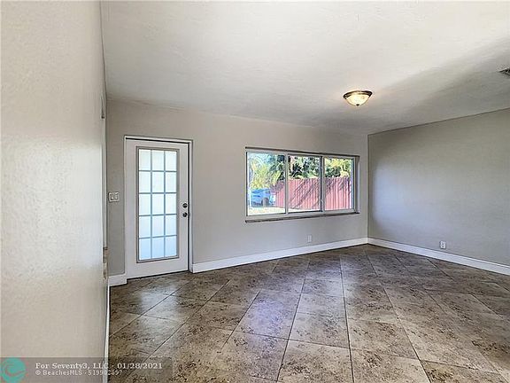 3rd image of 410 NE 59th St