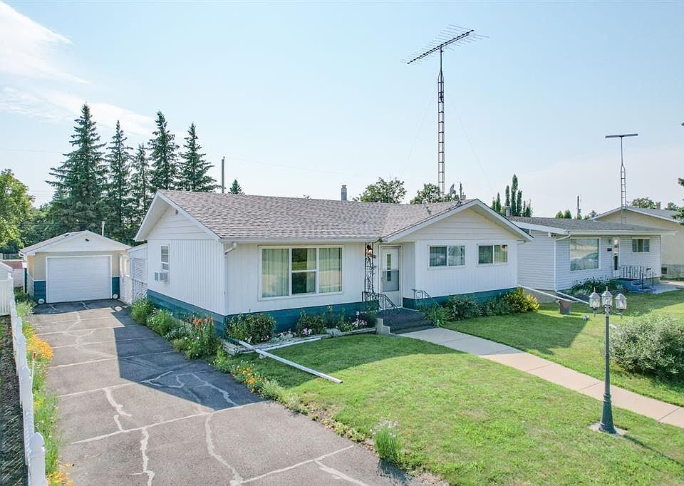 1st image of 5308 NE 53rd Ave