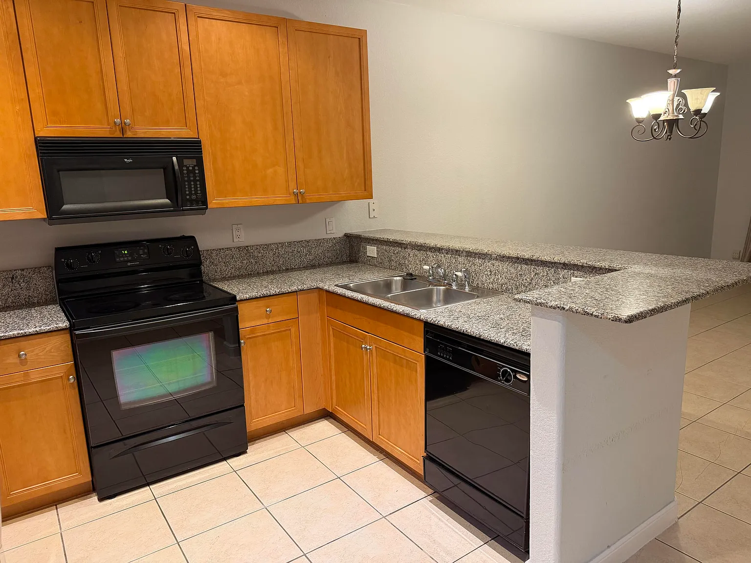 2 bed, 2.5 bath, 1185 sqft, $2,499 — Photo 2