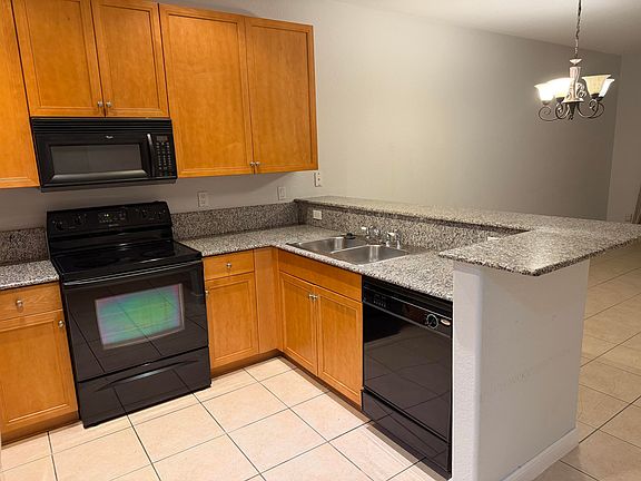 2nd image of 4673 SW 75th Way