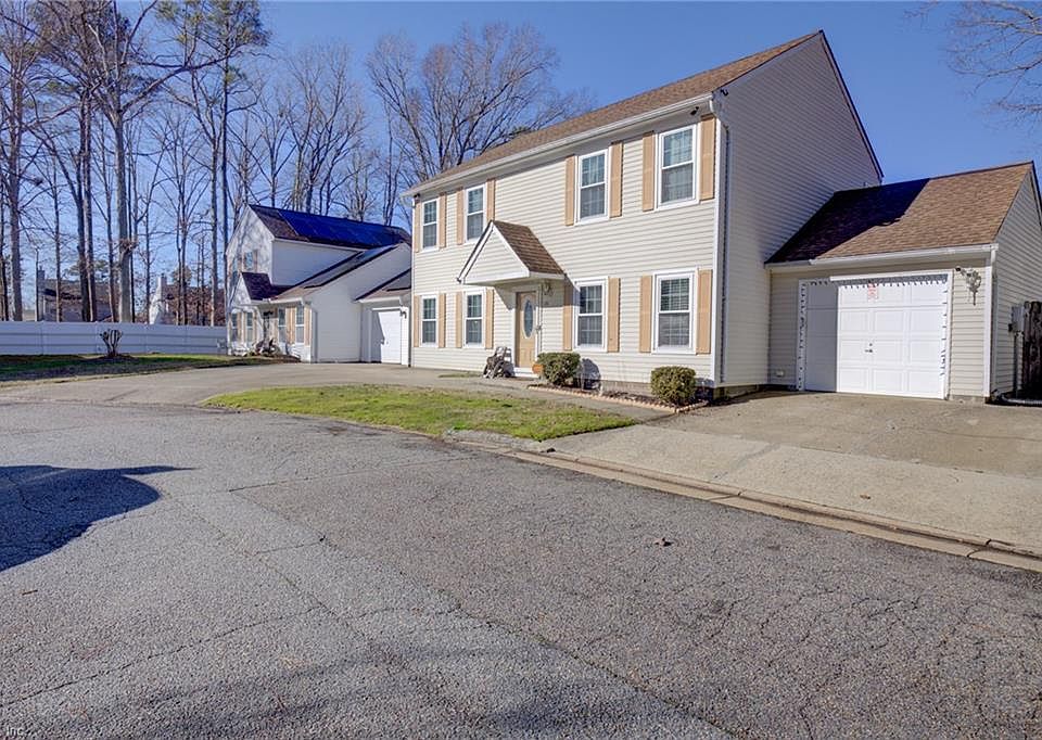1st image of 171 N Hall Way