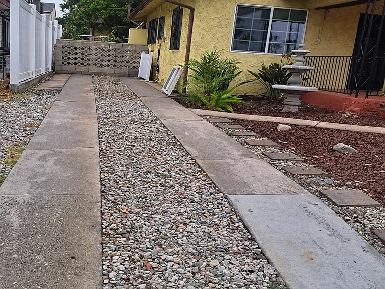 821 Orange Grove Ave — Photo 2