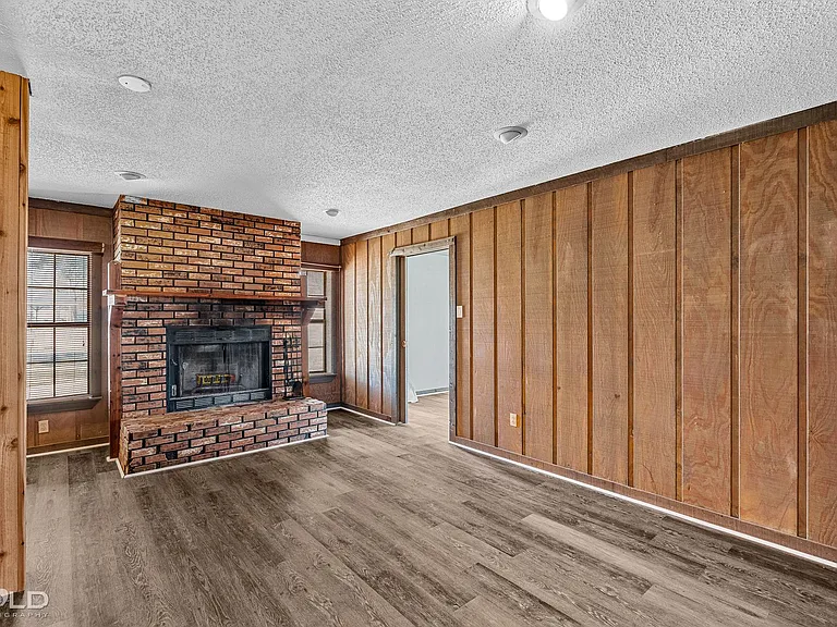 1013 Peyton Ave — Photo 13