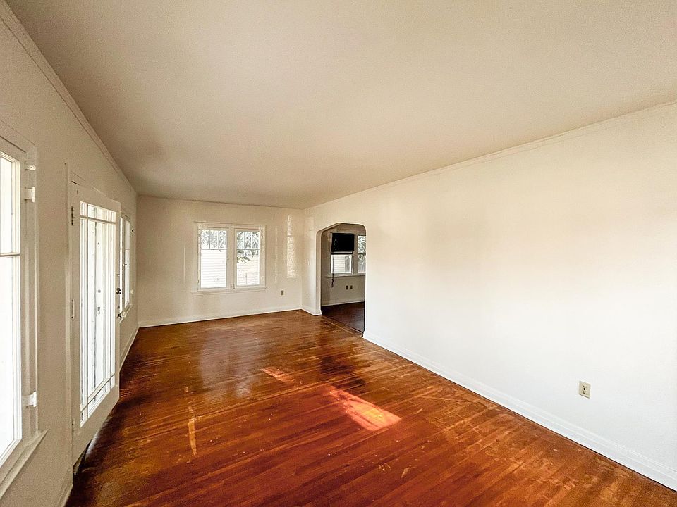 1st image of 314 W Garcelon Ave