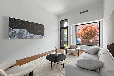 33 Carroll Street, #TWNH