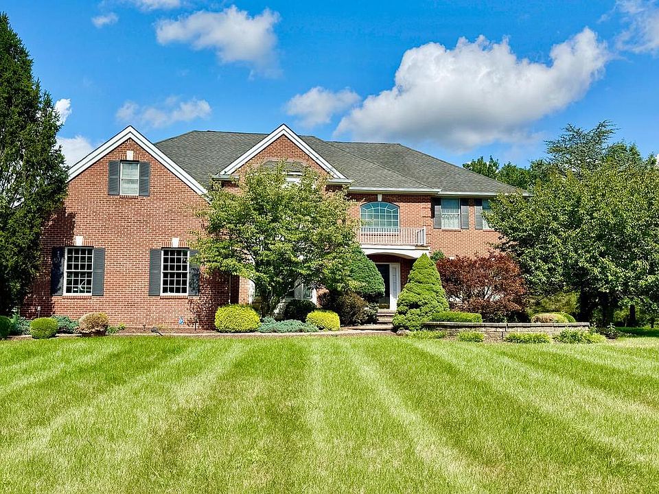 1st image of 12 Daisy Ct