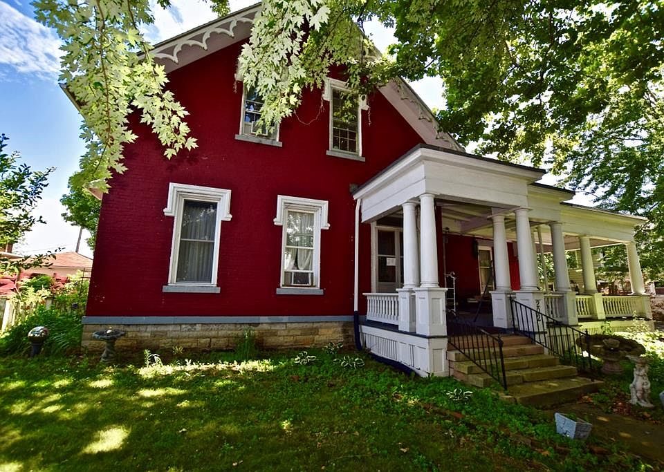 1st image of 202 S Vine St