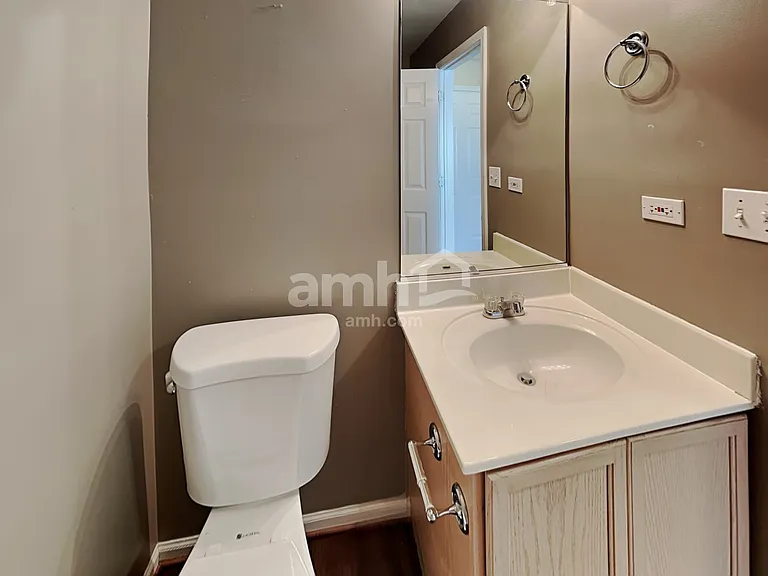 2462 Mayfield Ct — Photo 14