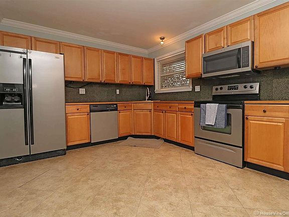 4th image of 10136 Mullally Dr