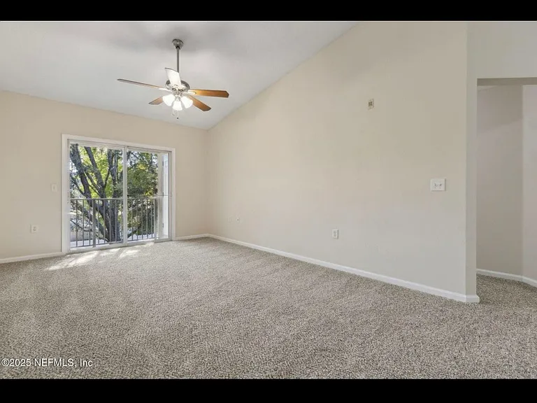 5101 Playpen Dr #14 — Photo 8