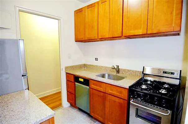 Rented by MNS | media 5