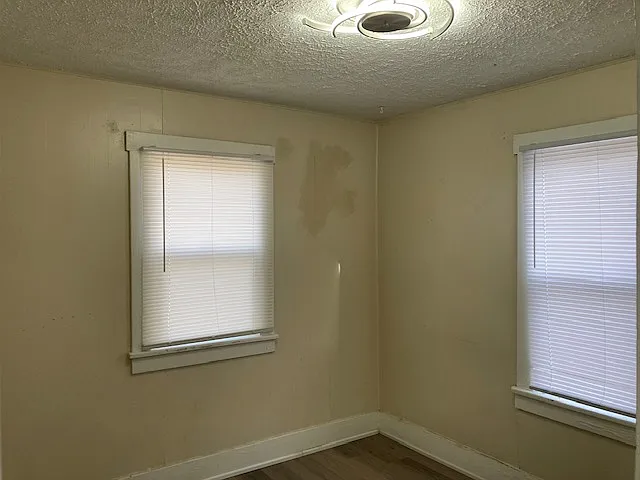 2112 W 4th St #1 — Photo 5