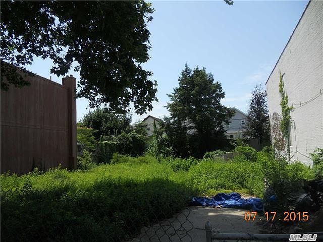 Building Photo 3