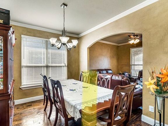 4th image of 1526 Avenue D