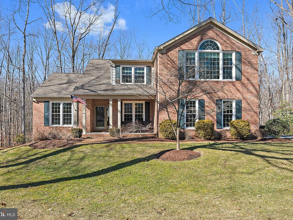 1st image of 914 Malvern Hill Dr