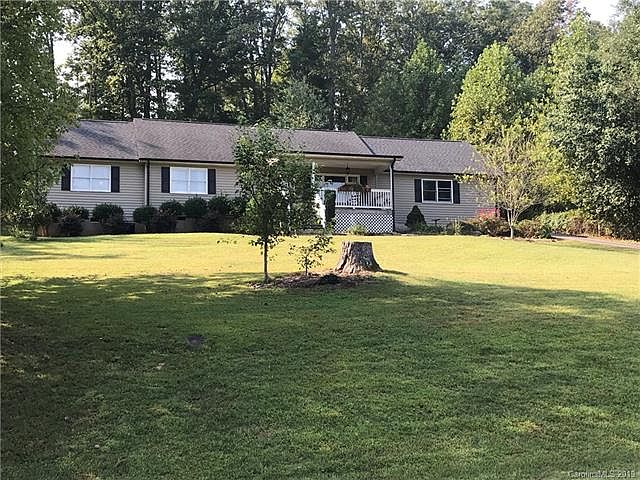1st image of 1117 Silverbrook Dr