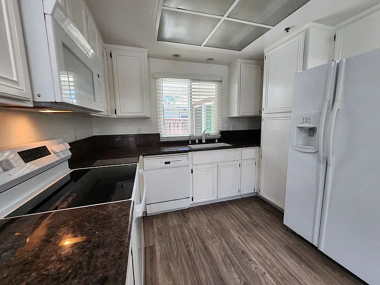 1465 Kentfield Ave — Photo 31