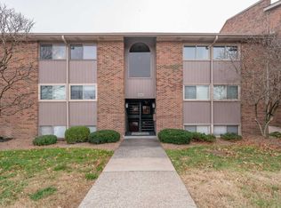 23 Lakeshore Dr, Clarksville, IN 47129