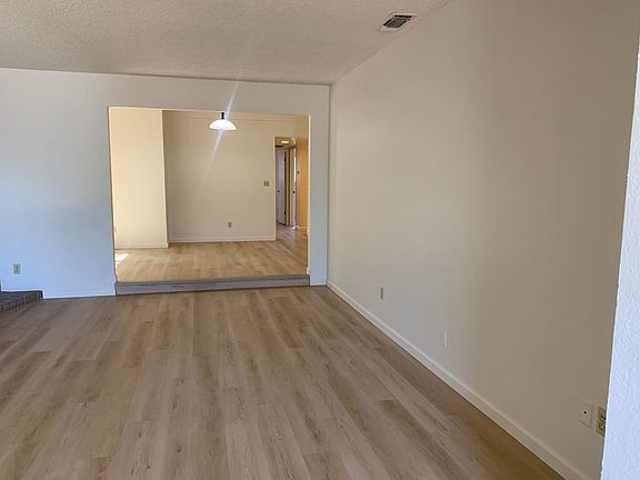 3rd image of 6933 Tarocco Way