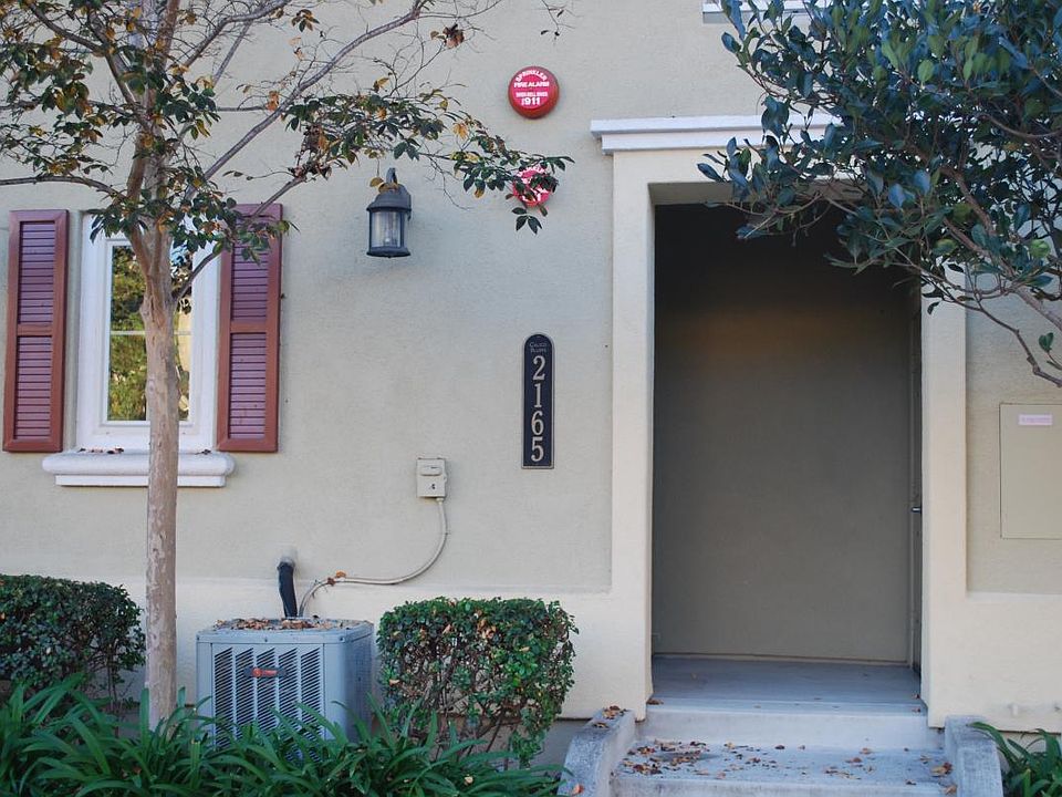 1st image of 2165 Silverado St