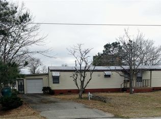 110 Contempora Dr, Lumberton, NC 28358