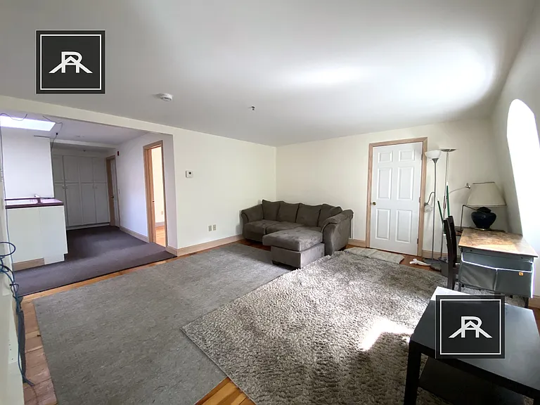 125 Vernon St #4 — Photo 7