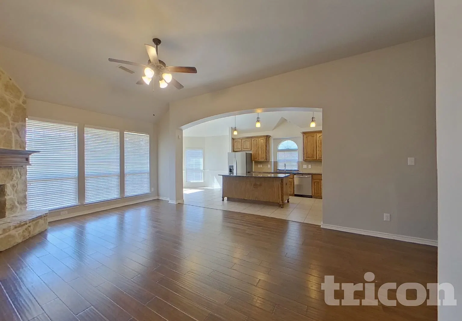 219 Hartley Lane Red Oak TX — Photo 2