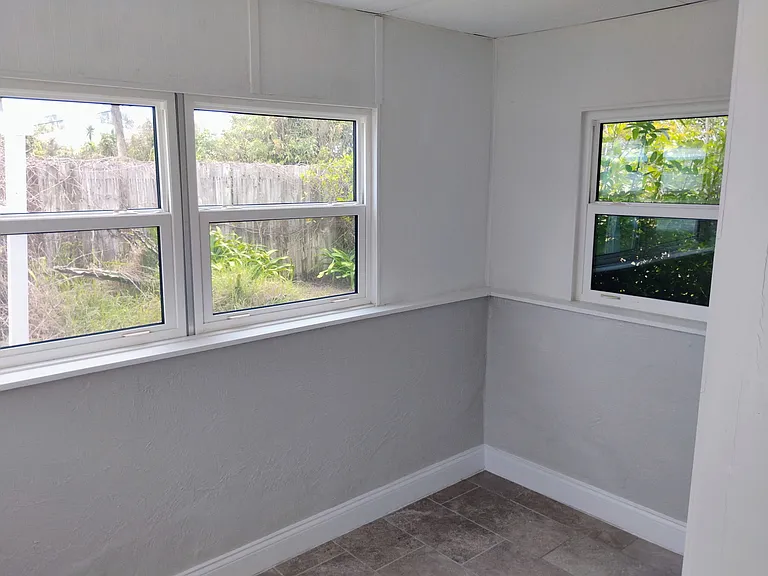 11 Ocean Breeze Cir — Photo 7