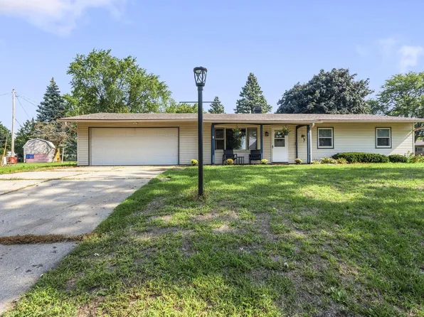 891 E Daffodil LANE, Beloit, WI 53511