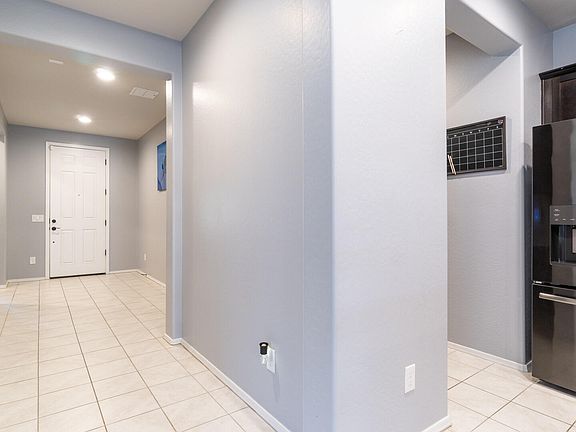 4th image of 4373 W VERVAIN Avenue