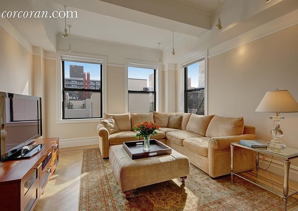 1st image of 215 W 90th St APT 14G