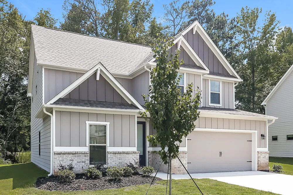 4 bed, 2.5 bath, 2476 sqft, $2,450 — Photo 4