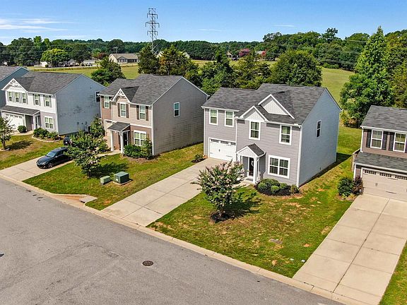 5th image of 446 Hobson Way