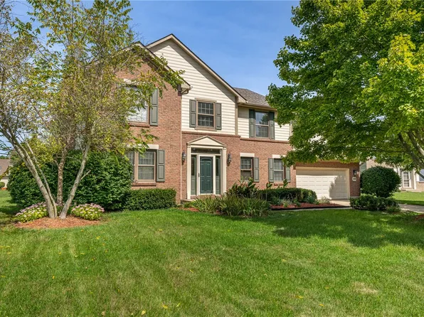 2895 Cobblestone Crossing Ct, Dayton, OH 45458