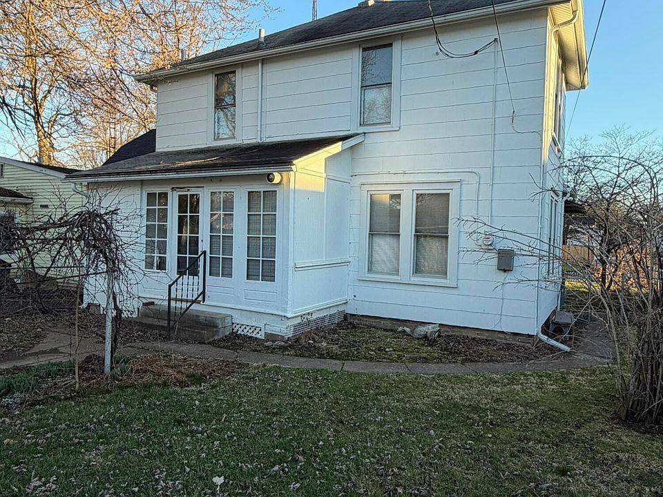 2nd image of 402 E Ward St