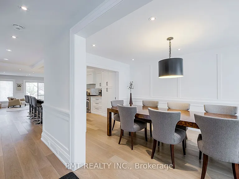 50 Thursfield Cres — Photo 4